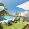 Nisos Villa, Pool & Heated SpaWhirlpool, Walking to Beach, By ThinkVilla