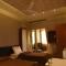 Hotel Pushpak - ساتارا
