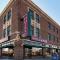 Arrow Hotel
