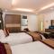 Van Mieu Hotel