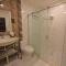 فندق جولدن نايت Golden Night Hotel