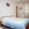 Triple Room Sucuraj 6734c