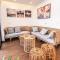 Homestay Villa Full House