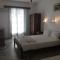 Bizas Rooms & Studios