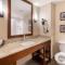 Comfort Suites Denver near Anschutz Medical Campus