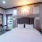 Martina Hotel Surin