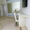 Bowen, Luxury Suites