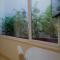 Bowen, Luxury Suites