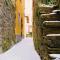 La casa con giardino tra borghi, boschi cascate e natura