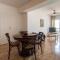 Alicante central and beach side apartment