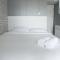 Modern and Comfortable Studio Apartment Springlake Summarecon near Summarecon By Travelio - 贝克西