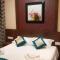 Square Suite