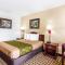 Econo Lodge Savannah Midtown