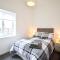 Sunderland Short Stays 2 bedroom apartment Free Parking Fulwell SR6