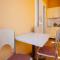 Apartments with parking space Podgora, Makarska - 12816