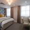 W12 Rooms