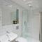 W12 Rooms