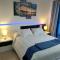 Ocean Front Apartment (WiFi) - Tetir