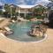 Foto: Whitsunday Tropical Apartment - 3 bedrooms, 2 bathrooms, opp pool 9/14