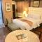 Lourdes Family Suites Makati powered by Cocotel Lourdes Family Suites Makati powered by Cocotel
