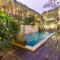 Janis Place Cottage by Purely