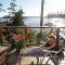 Reef Point Oceanfront Bed and Breakfast - Ucluelet