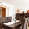 Lets Holidays AMAZING FRONT SEA VIEWS APARTMENT