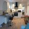 Cliff Top Studio - Barton on Sea