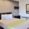 Studio 6-Buttonwillow, CA - Buttonwillow