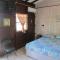 Dolphin Inn Guesthouse & Apartments
