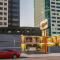 The Tangerine - a Burbank Hotel
