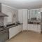 Ons C-Huis - Gansbaai Seafront Accommodation, back-up power