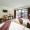 Smiling Hotel