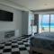 Foto: Prime Eight Bedroom Beach House 45/99