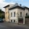 Little Bucharest mansion next to Parliament Palace