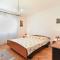 Apartment with nice terrace 684