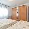 Apartment with nice terrace 684