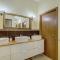 Spacious Villa with Large Hall