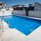 Holidays2Malaga Refino Pool and Parking