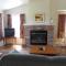 Shaws Hotel & Cottages