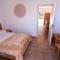 Lambis Studios & Apartments