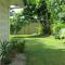 Edge Hill Clean & Green Cairns, 7 Minutes from the Airport, 7 Minutes to Cairns CBD & Reef Fleet Terminal