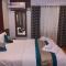 Square Suite