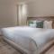 ROOM Hotel & Suites
