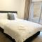 Foto: Brand New Morden Bed & Breakfast Northcross 34/74