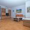 Apartments 1282