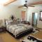 Croad Vineyards - The Inn