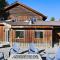 Slopeside Luxury Chalet on the River Next To Resort With Hot Tub & Gas Firepit - 500 Dollars Of FREE Activities & Equipment Rentals Daily - Winter Park