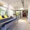Sanya Sanya Bay·Sanya Bay Tourist Area· Locals Apartment 00164300