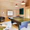 Foto: Six-Bedroom Holiday home in Rødby 1 15/27